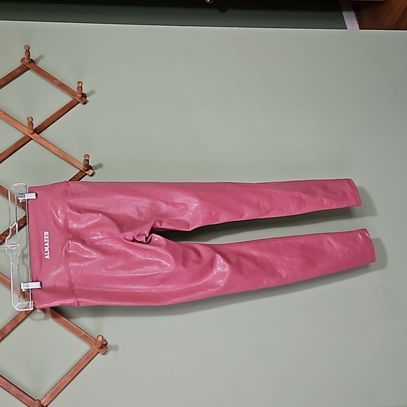Shiny pink leggings size XL Almazen - Picture 4 of 5